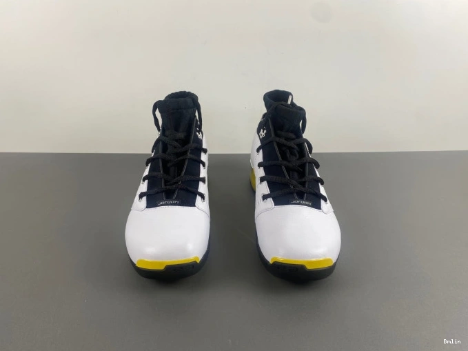 Bmlin shoes Jordan Low Lightning FJ0395-100 Air 17 0821